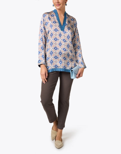 eli-multi-print-satin-top_look.jpeg