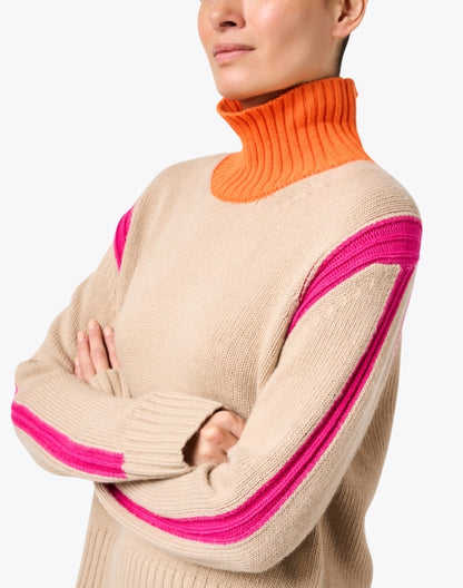 colorblock-turtleneck-sweater_extra_1.jpeg