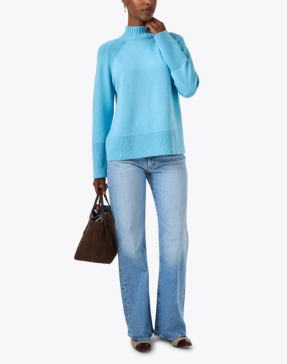 canal-blue-cotton-sweater_look.jpeg