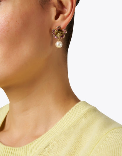 flower-pearl-drop-earrings_look.jpeg