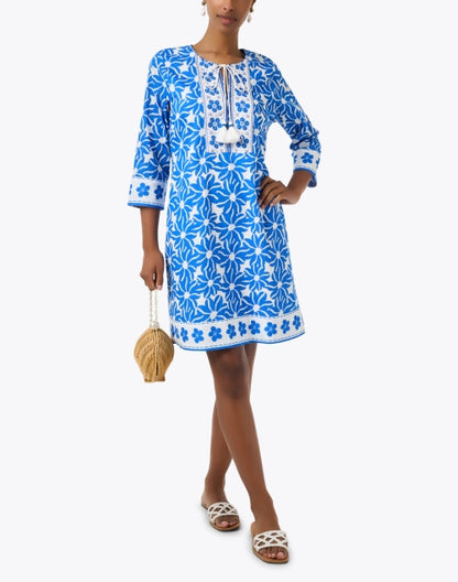 blue-floral-print-tunic-dress_look.jpeg