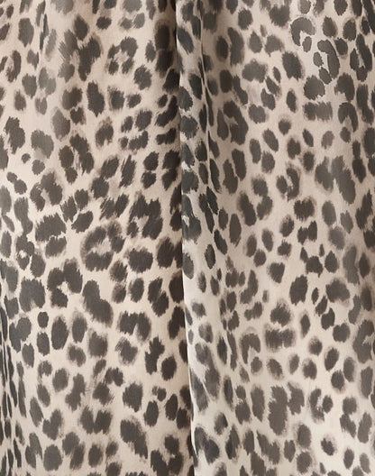 glizia-leopard-print-silk-dress_fabric.jpeg