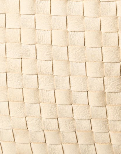 moyen-cream-woven-messenger-bag_fabric.jpeg