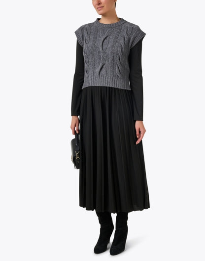 ebro-black-dress-with-wool-vest_look.jpeg