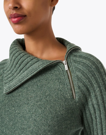 colette-green-cashmere-sweater_extra_1.jpeg