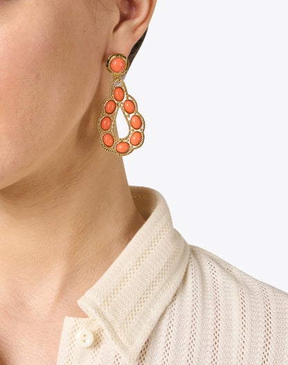 gold-and-coral-teardrop-earrings_look.jpeg