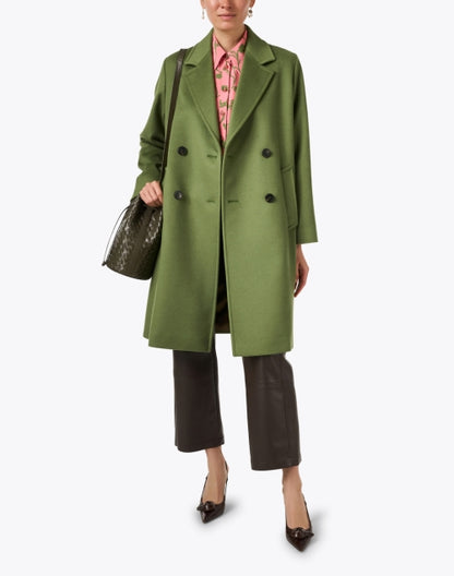 zum-green-wool-coat_look.jpeg