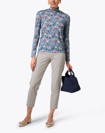 blue-floral-print-turtleneck-top_look.jpeg