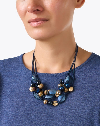 blue-and-gold-beaded-necklace_look.jpeg