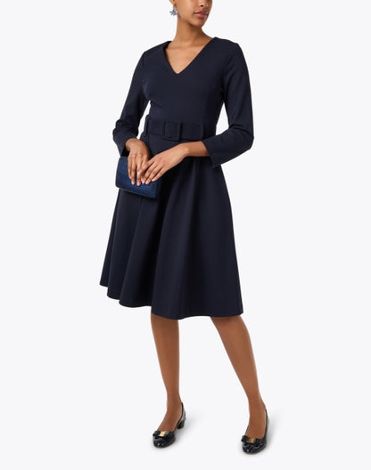 thyme-navy-jersey-dress_look.jpeg