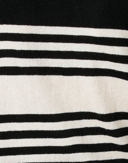 black-and-cream-striped-sweater_fabric.jpeg