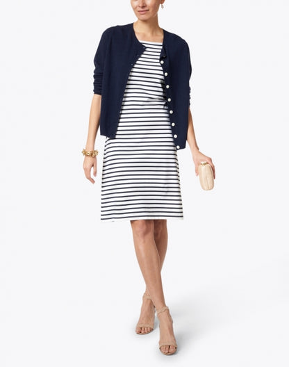 cesaria-navy-merino-wool-cashmere-cardigan_look.jpeg