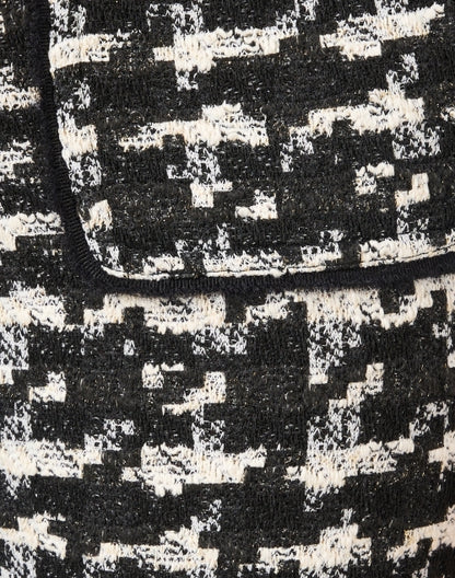 francis-black-and-white-tweed-pant_fabric.jpeg