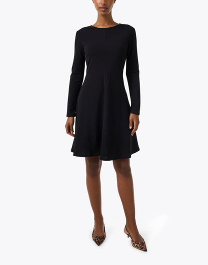 califfo-navy-jersey-knit-dress_look.jpeg