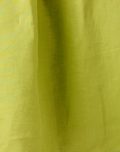 lara-green-linen-shirt_fabric.jpeg