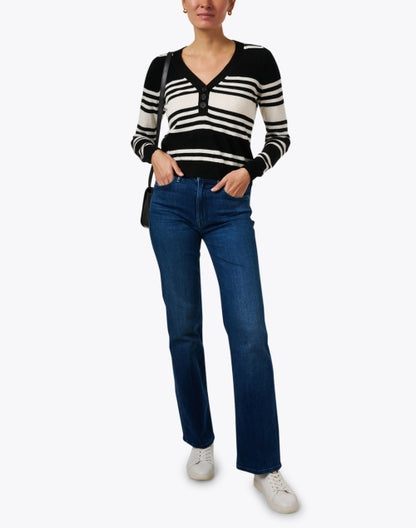 black-and-cream-striped-sweater_look.jpeg