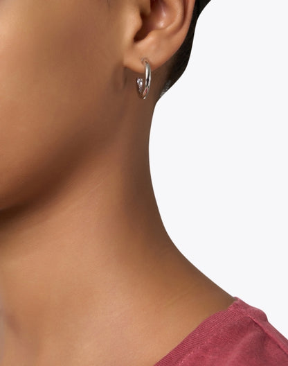 silver-hoop-earrings_look.jpeg