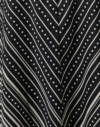 serenity-black-herringbone-print-dress_fabric.jpeg