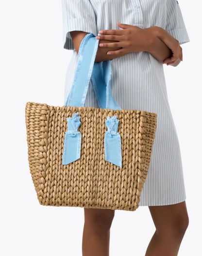 isla-bahia-blue-woven-tote-bag_look.jpeg