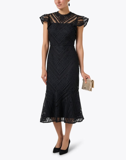 lea-black-lace-dress_look.jpeg