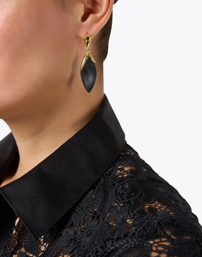 black-lucite-earrings_look.jpeg