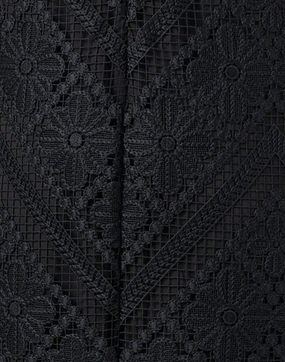 lea-black-lace-dress_fabric.jpeg