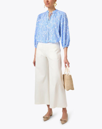 milani-blue-and-white-print-blouse_look.jpeg