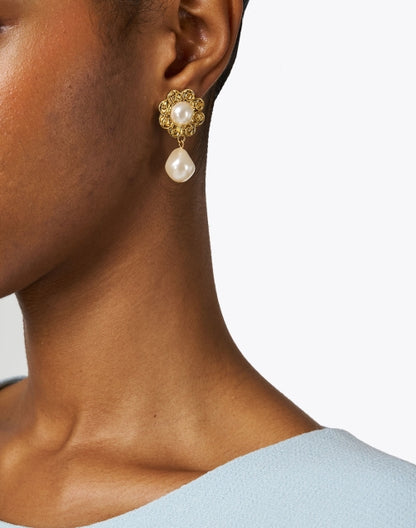 brilynn-gold-pearl-drop-earrings_look.jpeg