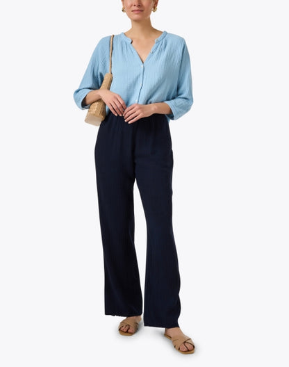 bella-navy-cotton-gauze-pant_look.jpeg