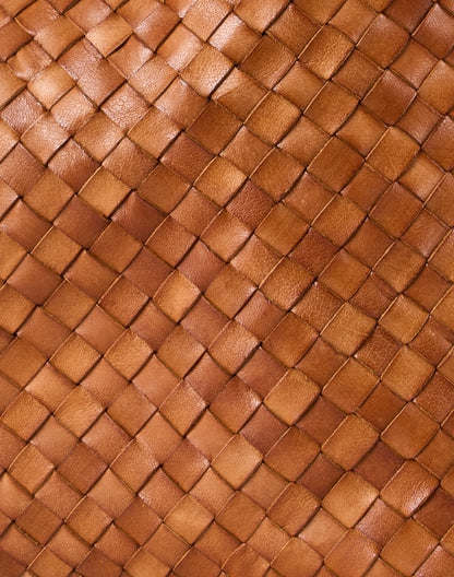 willow-brown-woven-leather-shoulder-bag_fabric.jpeg