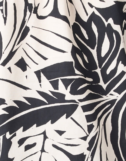 asteria-black-and-white-print-blouse_fabric.jpeg