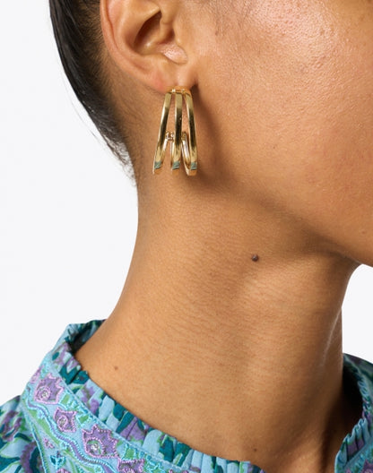 cerceau-gold-multi-strand-hoop-earrings_look.jpeg